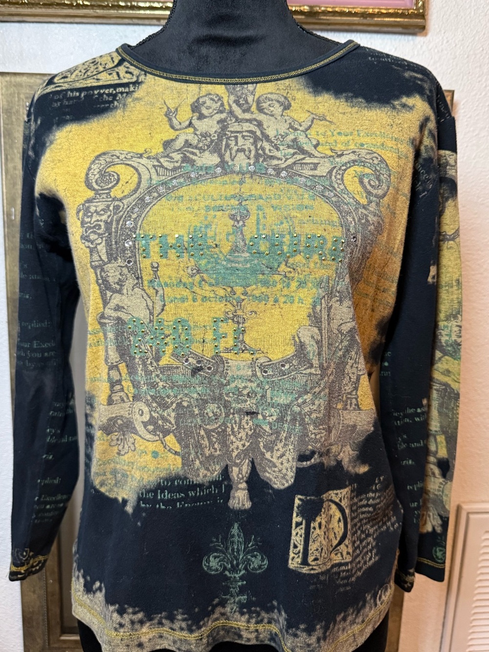 Y2K Suzie in the City Rhinestone Cherub Graphic Top •Size L• Vintage